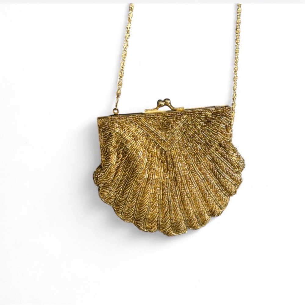 Gold Shell-Shaped Evening Bag - image 2